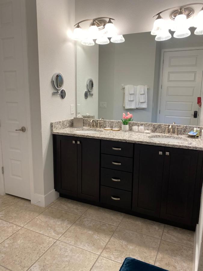 Luxurious Modern Villa Near Disney With Theater, Pool And Spa In Encore Resort At Reunion أورلاندو المظهر الخارجي الصورة
